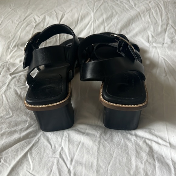 Everlane Italian Leather Buckle Heel - Picture 3 of 5